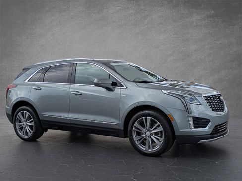 Certified 2024 Cadillac XT5 Premium Luxury FWD image 7