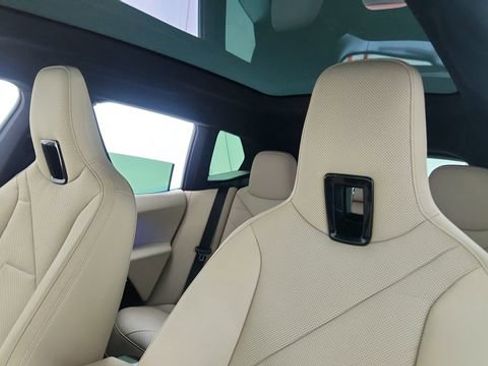 Used 2023 BMW iX xDrive50 w/ Premium Package image 34