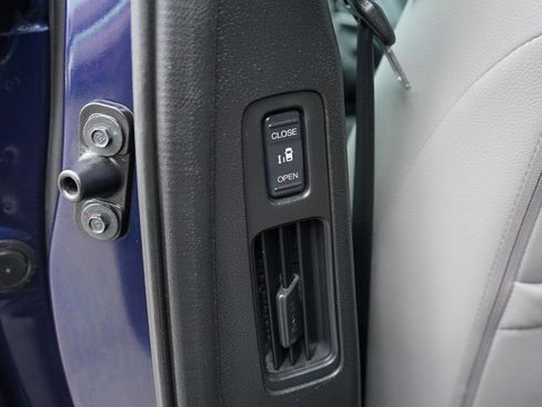 Used 2019 Honda Odyssey EX-L image 24