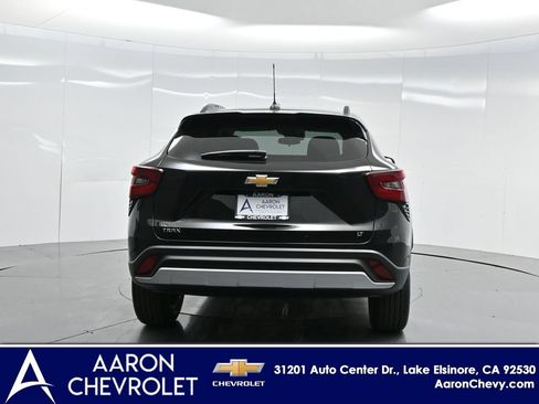 New 2026 Chevrolet Trax LT w/ Sunroof Package image 40