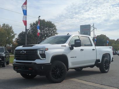 New 2026 Chevrolet Silverado 2500 LT w/ Trail Boss Package