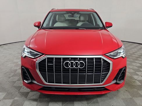 Certified 2025 Audi Q3 2.0T Premium Plus w/ Premium Plus Package image 2