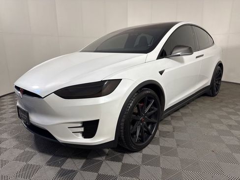 Used 2018 Tesla Model X P100D image 12