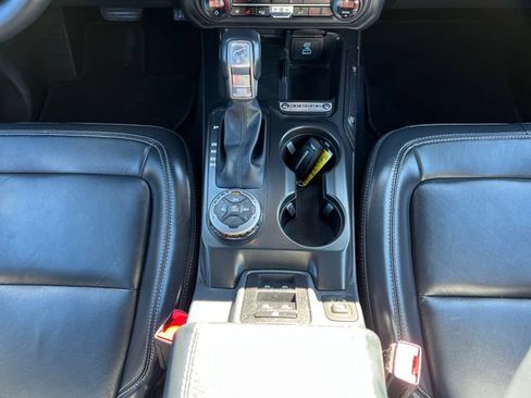 Used 2025 Ford Bronco Outer Banks AWD/4WD image 25