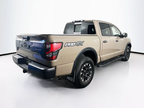 Used 2021 Nissan Titan PRO-4X w/ Pro-4x Convenience Package AWD/4WD image 9