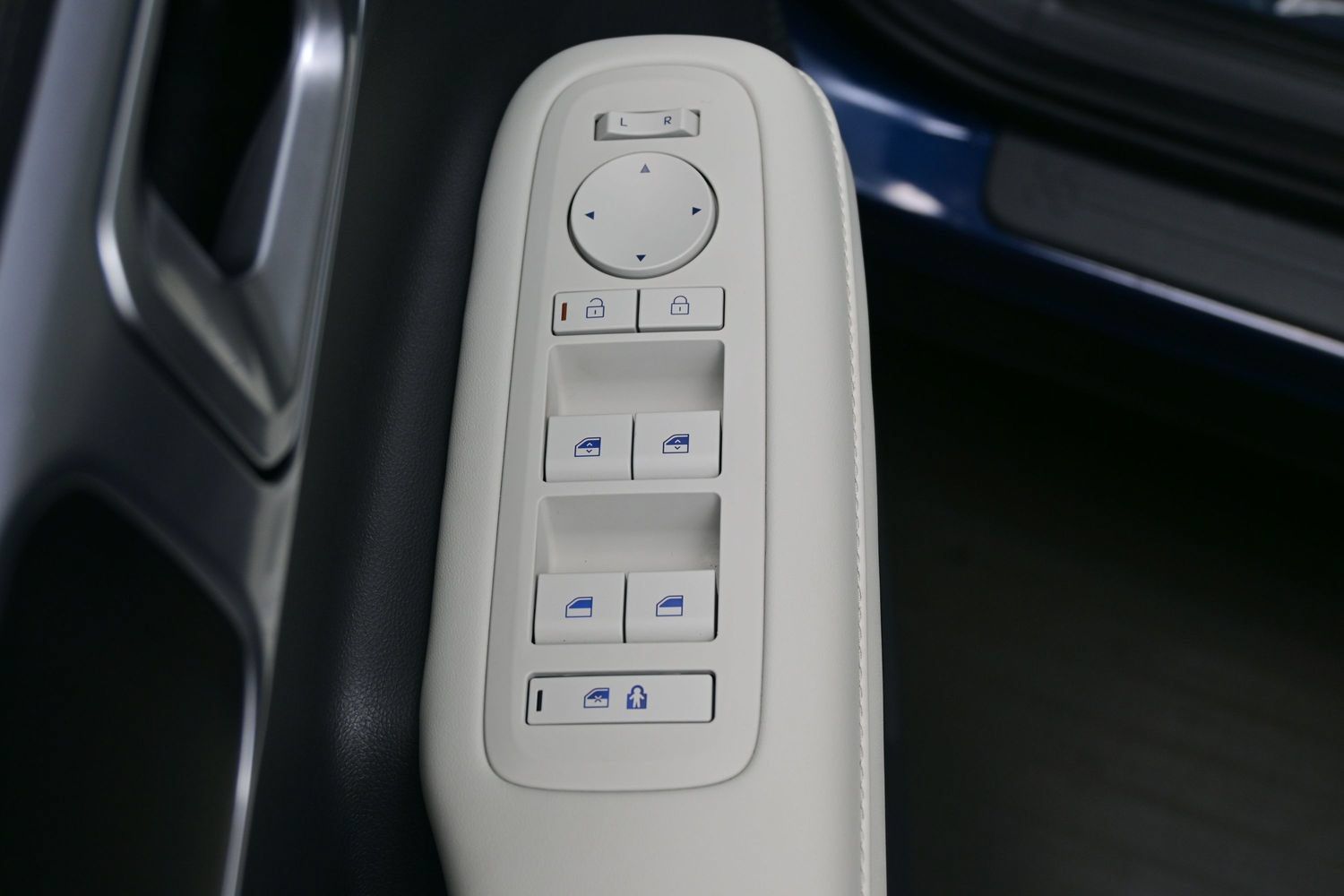 Certified 2026 Hyundai Santa Fe SEL AWD/4WD image 10