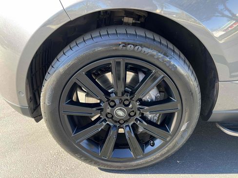 Used 2019 Land Rover Range Rover HSE image 93