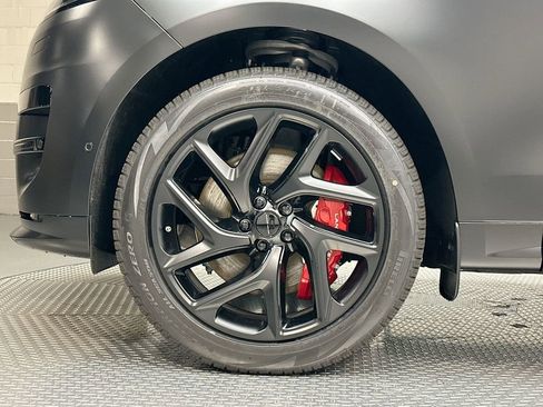 New 2026 Land Rover Range Rover Sport Dynamic SE AWD/4WD image 13