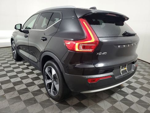 Certified 2023 Volvo XC40 B5 Plus w/ Protection Package Premier image 6