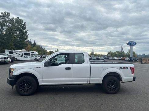 Used 2017 Ford F150 XL w/ Equipment Group 101A Mid AWD/4WD image 4