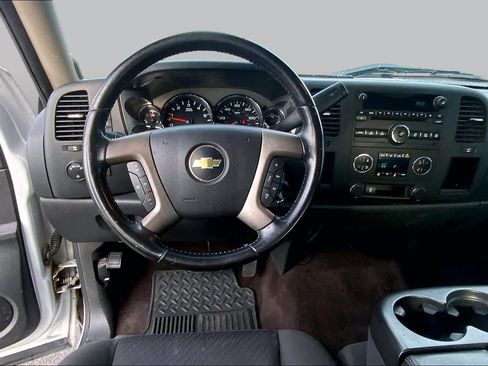 Used 2012 Chevrolet Silverado 1500 LT RWD image 5