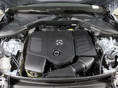 Certified 2026 Mercedes-Benz GLC 300 4MATIC image 33