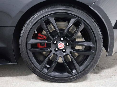 Used 2017 Jaguar F-TYPE R image 33