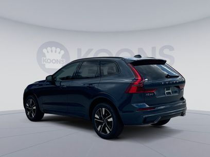 New 2026 Volvo XC60 B5 Core w/ Climate Package