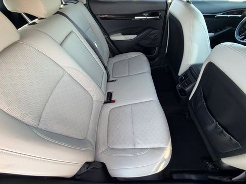 Certified 2021 Kia Seltos EX AWD/4WD image 11