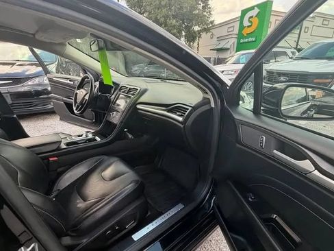 Used 2017 Ford Fusion Energi Titanium FWD image 3