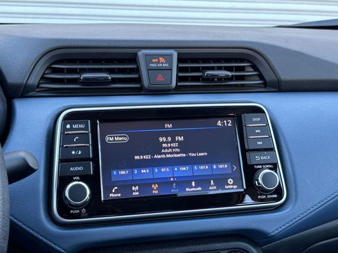 Used 2025 Nissan Versa SV FWD image 20