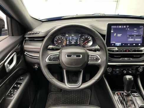 Used 2023 Jeep Compass Trailhawk AWD/4WD image 11