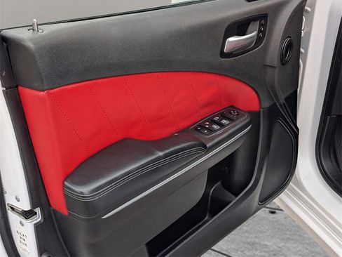 Used 2021 Dodge Charger SXT w/ Leather Interior Group image 15