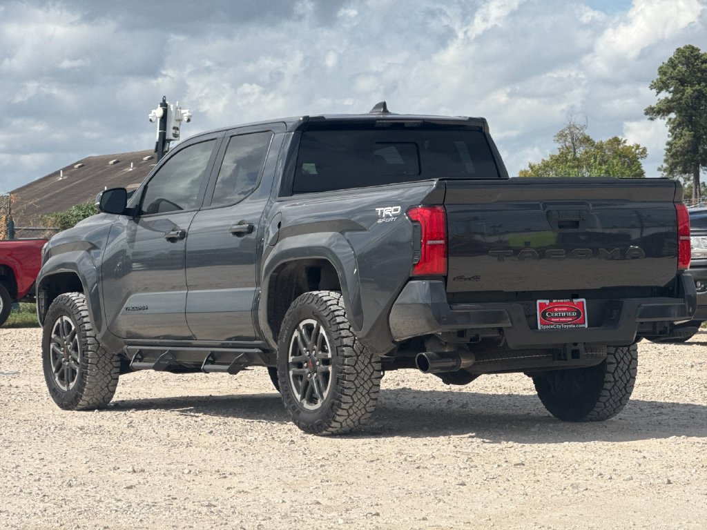 Certified 2025 Toyota Tacoma TRD Sport w/ TRD Sport Upgrade Package AWD/4WD image 4