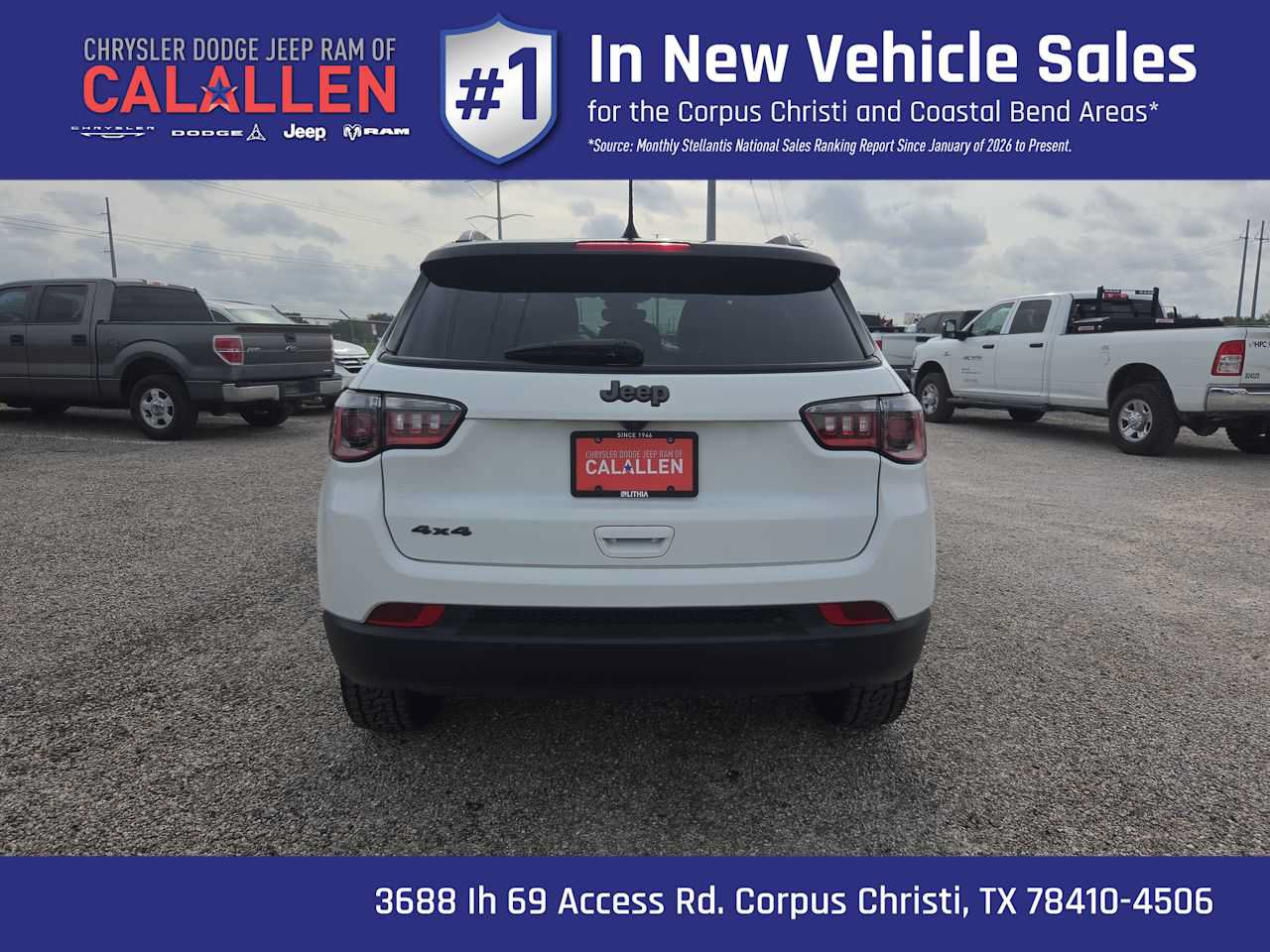Used 2024 Jeep Compass Latitude w/ Altitude Special Edition AWD/4WD image 13