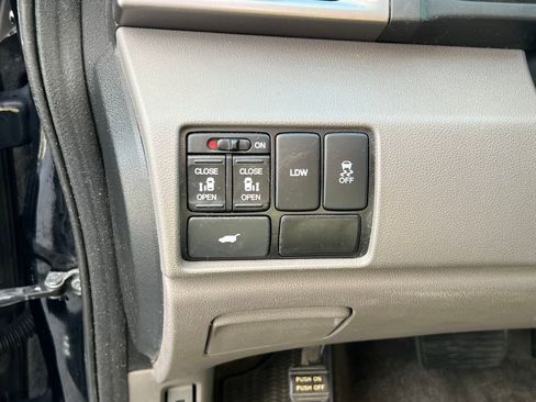 Used 2015 Honda Odyssey EX-L image 20