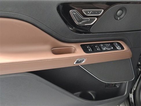 New 2026 Lincoln Aviator Reserve w/ Illumination Package image 24