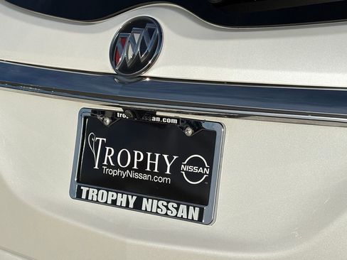 Used 2020 Buick Enclave Premium w/ Sun and Sites Package image 10