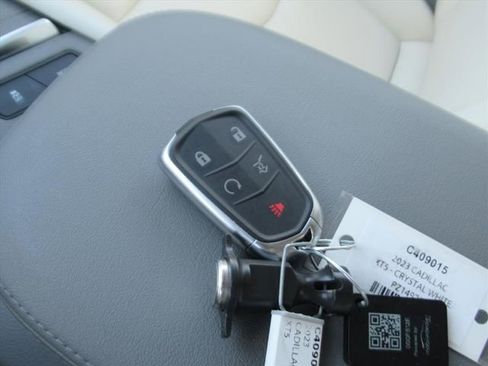 Used 2023 Cadillac XT5 Premium Luxury w/ Technology Package image 37