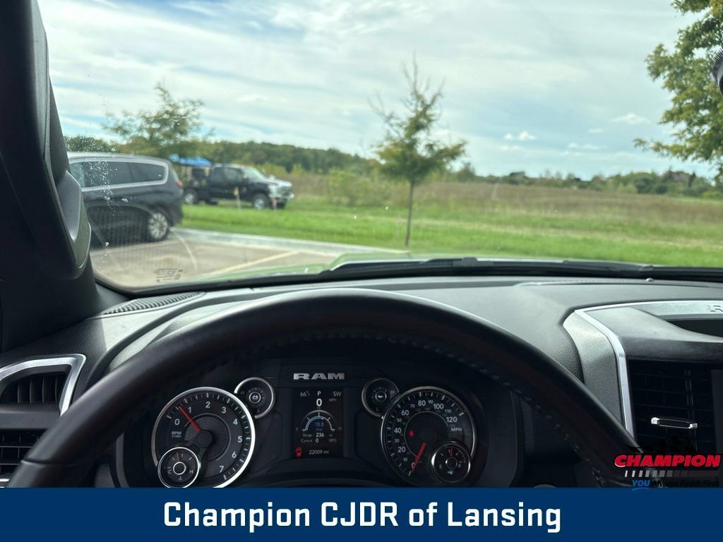 Used 2023 RAM 1500 Big Horn AWD/4WD image 19