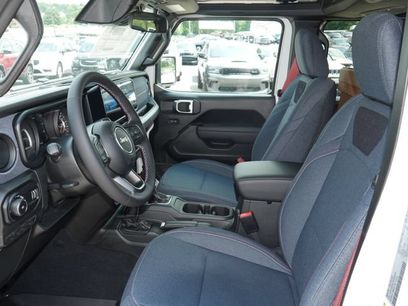 New 2026 Jeep Wrangler Unlimited Sport w/ Dual Top Group