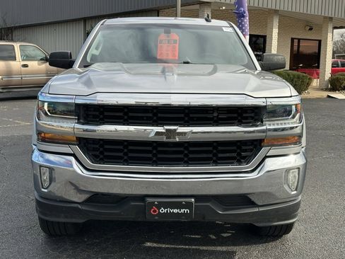Used 2018 Chevrolet Silverado 1500 LT w/ Texas Edition image 2