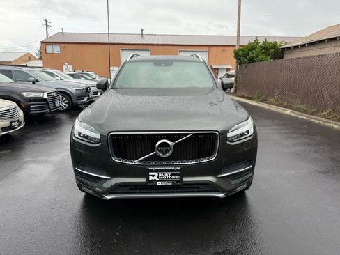 Used 2018 Volvo XC90 T6 Momentum w/ Convenience Package image 2