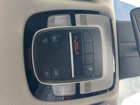 Used 2021 Hyundai Santa Fe SEL w/ Convenience Package image 17