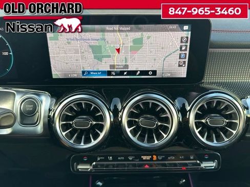 Used 2023 Mercedes-Benz EQB 300 4MATIC image 17