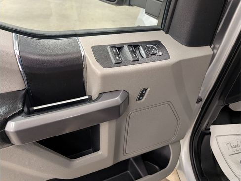 Used 2019 Ford F150 XLT w/ Trailer Tow Package AWD/4WD image 8