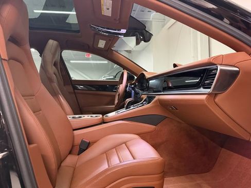 Certified 2023 Porsche Panamera 4S AWD/4WD image 22
