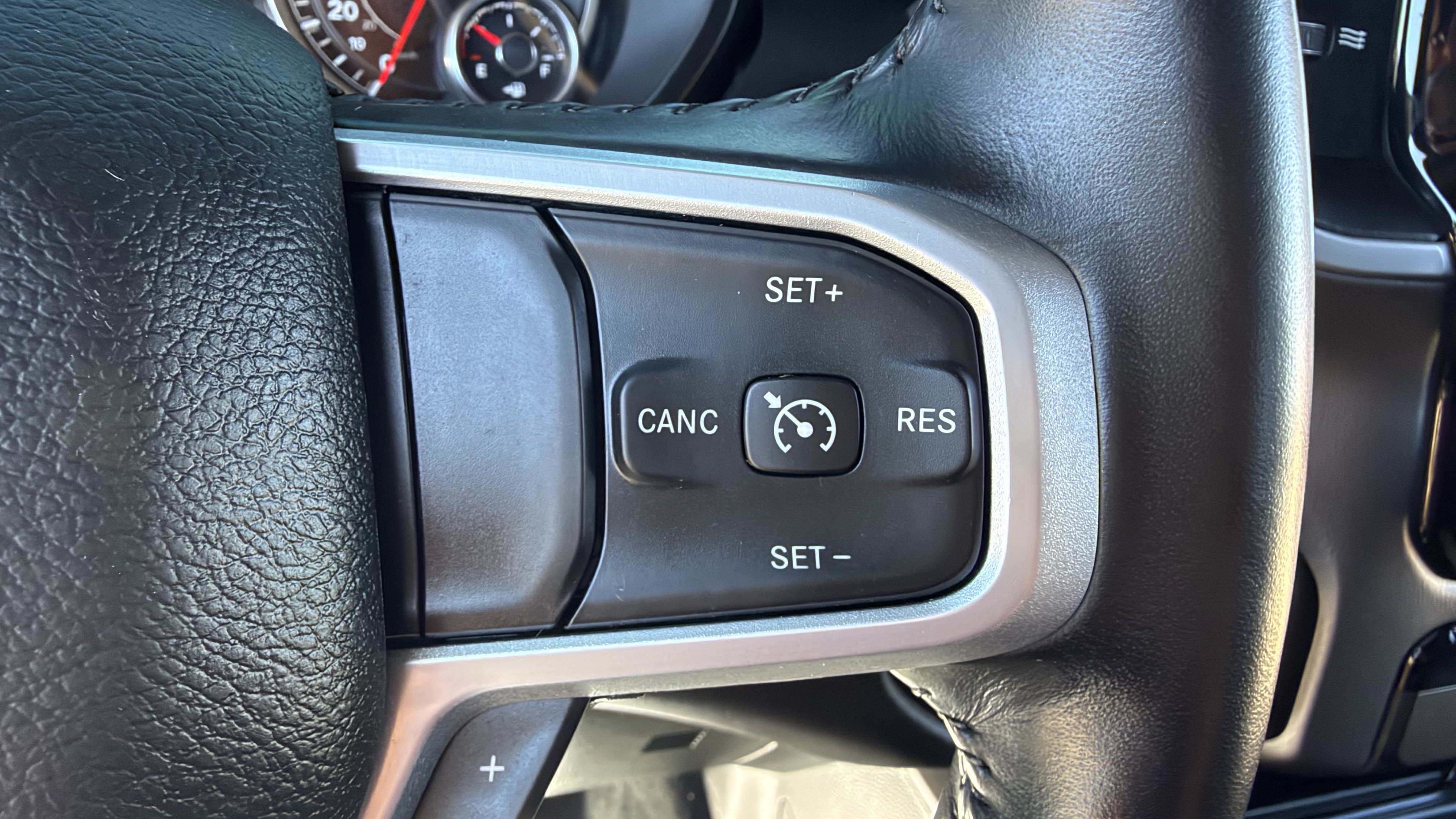 Used 2022 RAM 1500 Big Horn AWD/4WD image 23