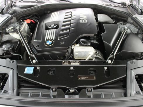 Used 2011 BMW 528i Sedan image 72