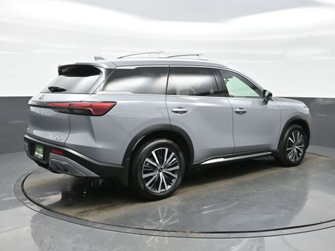 Used 2025 INFINITI QX60 Sensory w/ Vision Package image 6