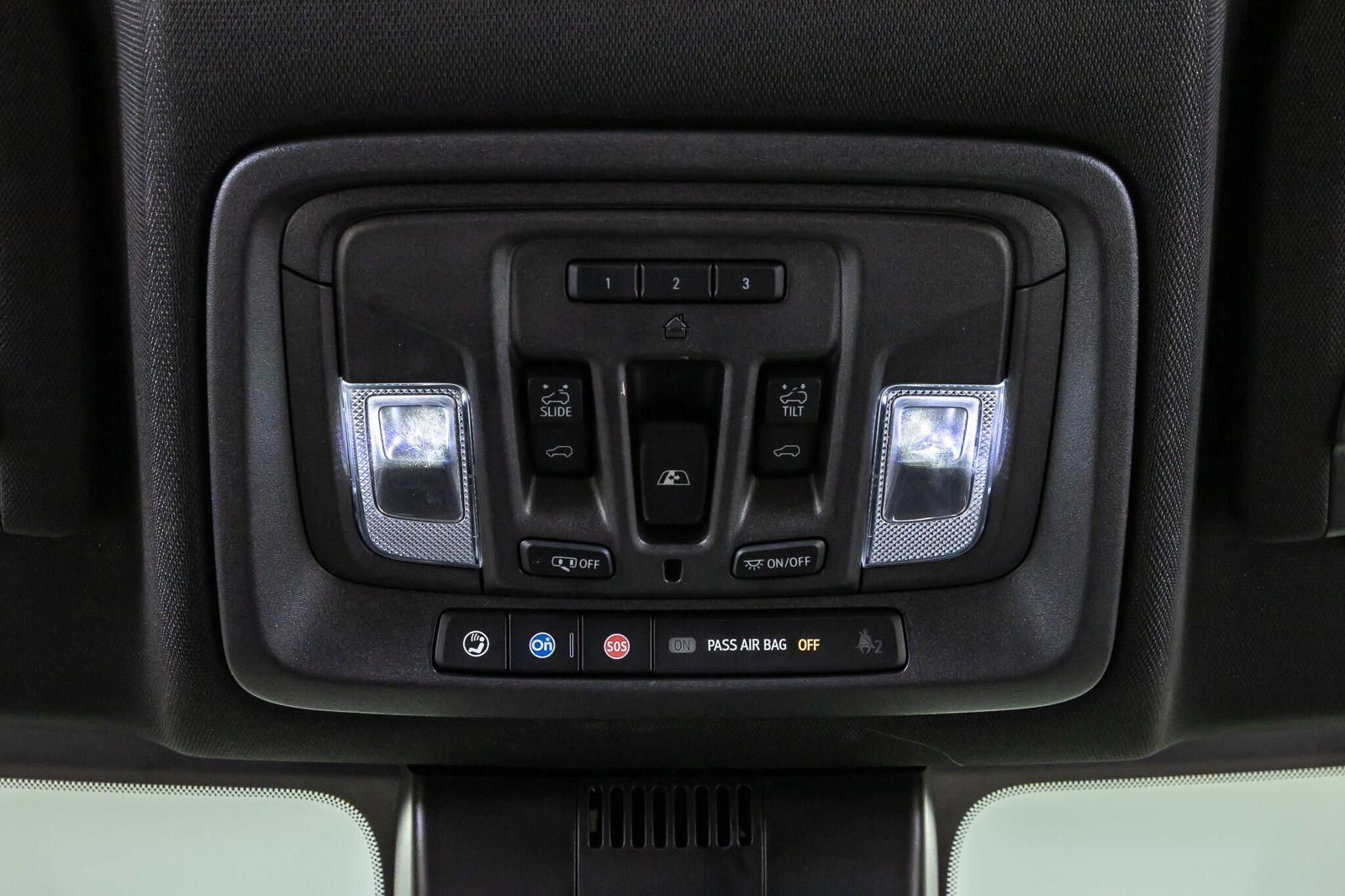 Used 2024 GMC Sierra 1500 AT4 w/ Technology Package AWD/4WD image 28