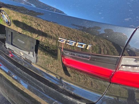 Used 2019 BMW 330i Sedan w/ Convenience Package image 6