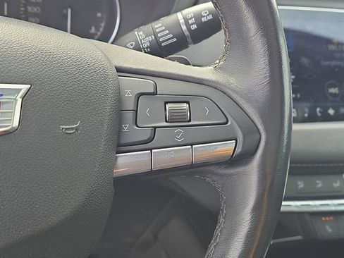 Used 2022 Cadillac XT4 Premium Luxury w/ Safety Alert Package AWD/4WD image 20