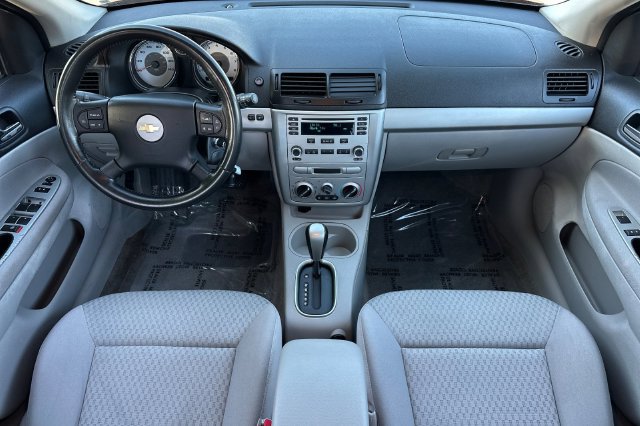 Used 2005 Chevrolet Cobalt LS w/ Preferred Equipment Group FWD image 15