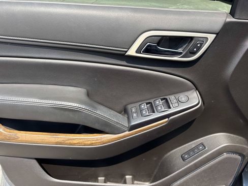 Used 2019 GMC Yukon Denali w/ Denali Ultimate Package AWD/4WD image 12