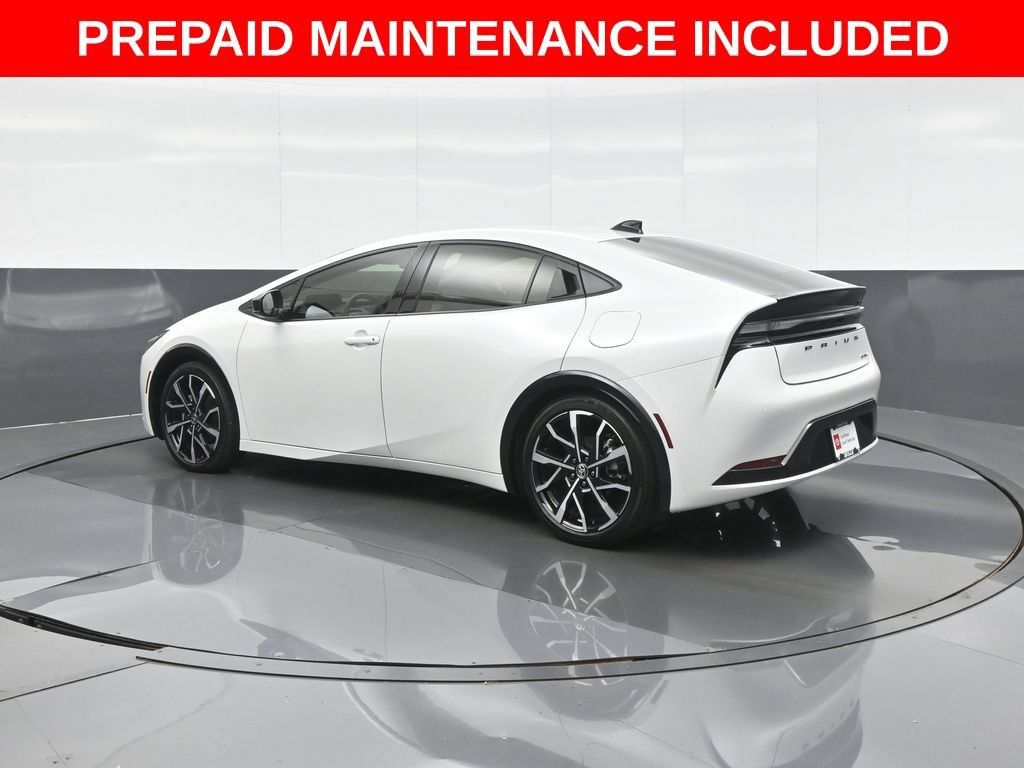 Certified 2026 Toyota Prius Plug-In Hybrid FWD image 5