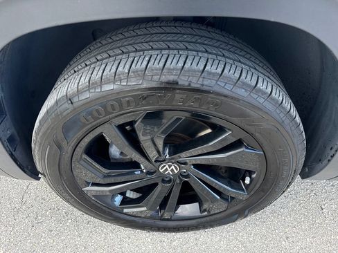 Used 2022 Volkswagen Atlas SE FWD image 12