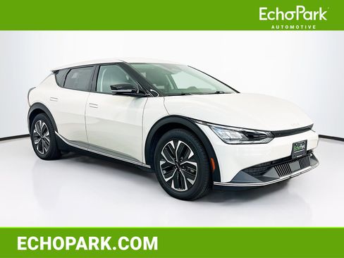 Used 2024 Kia EV6 Light AWD/4WD image 1