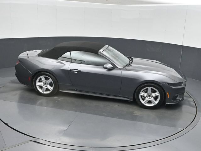 Used 2026 Ford Mustang Premium RWD image 36
