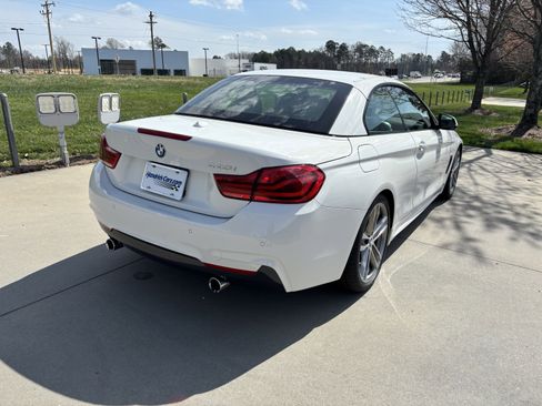 Used 2018 BMW 440i Convertible image 10